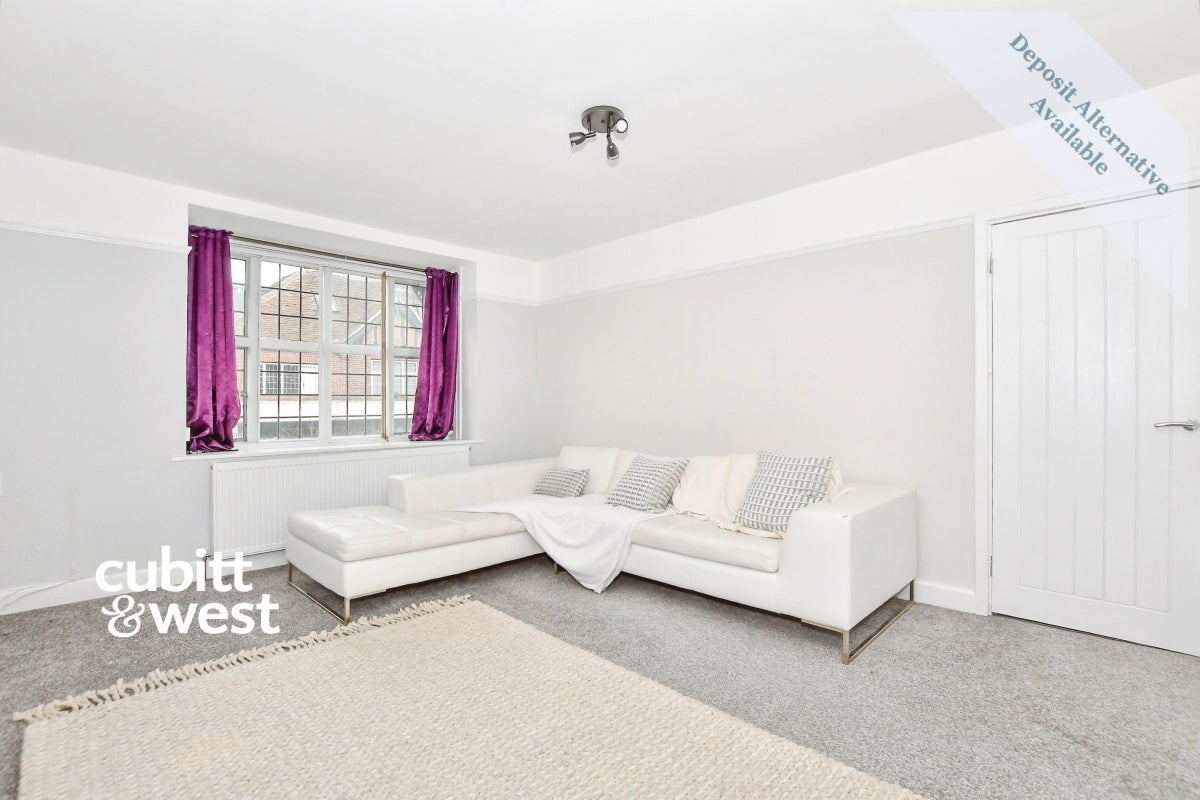 Flat Twickenham Close in Greater London
