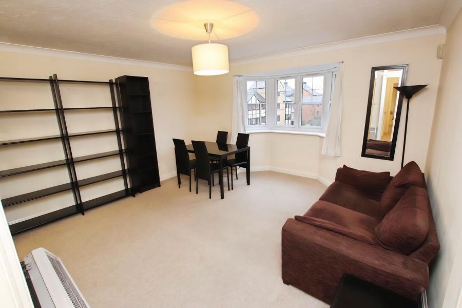 Flat Swan Place in Reading