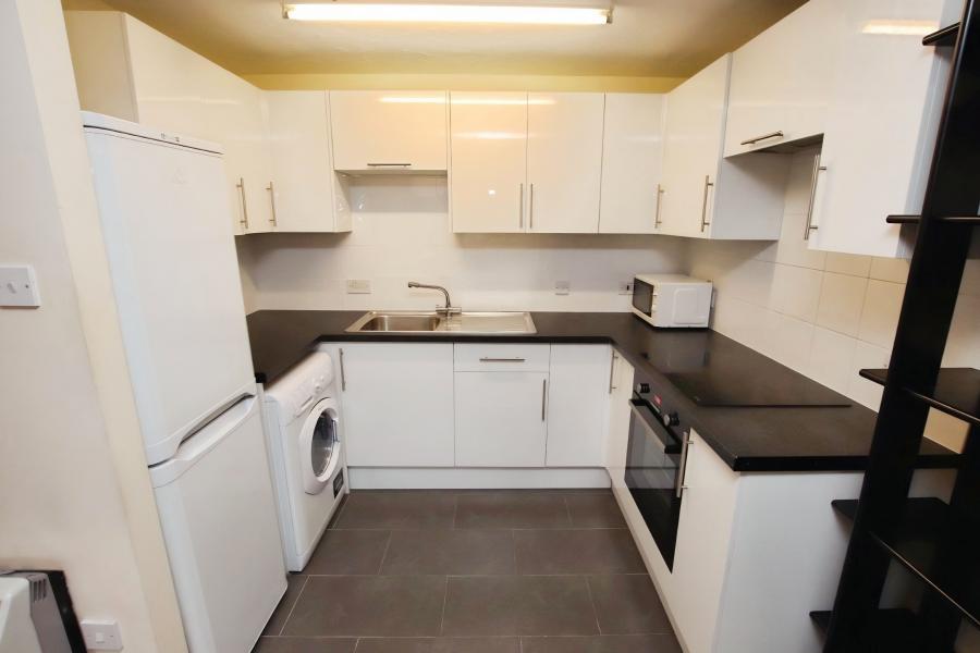 Flat Swan Place in Reading