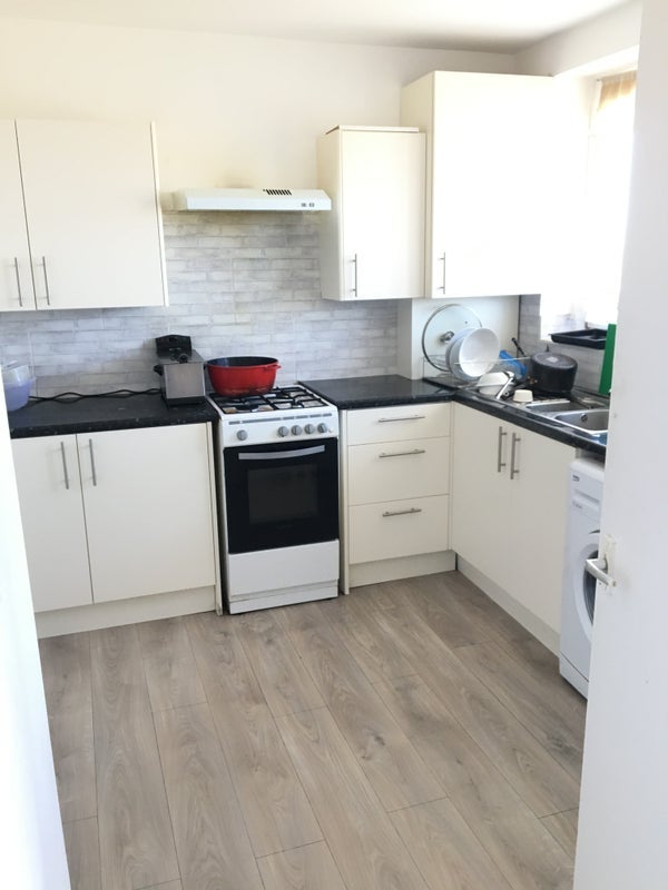 Room Deptford High Street in Greater London