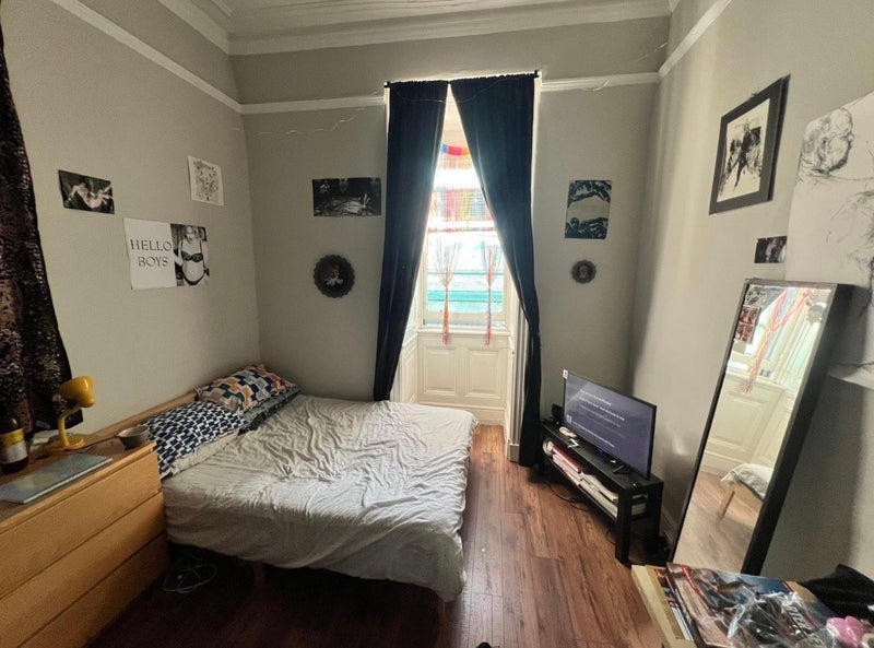 Room Sauchiehall Street in Glasgow