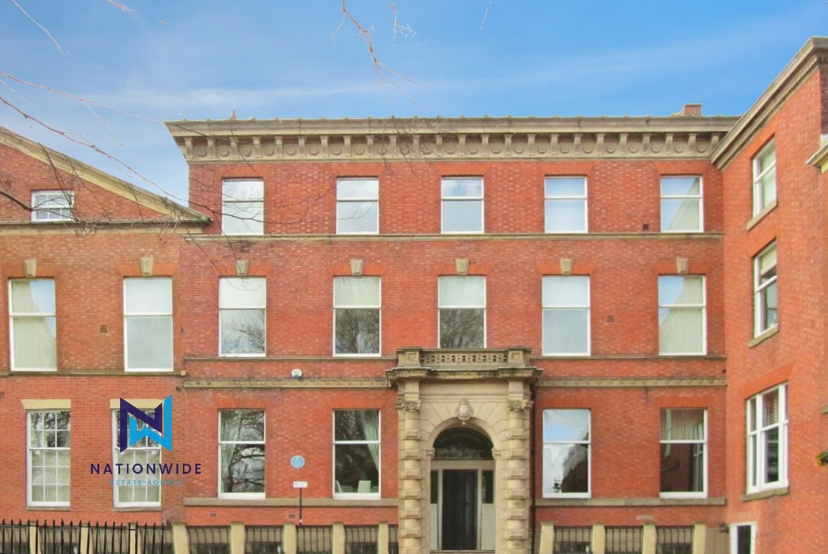Flat Winckley Square in Preston