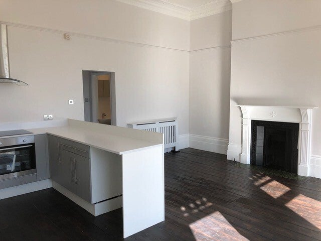 Flat Markwick Terrace in St Leonards