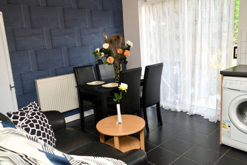 Room Redgrave Close in Gateshead