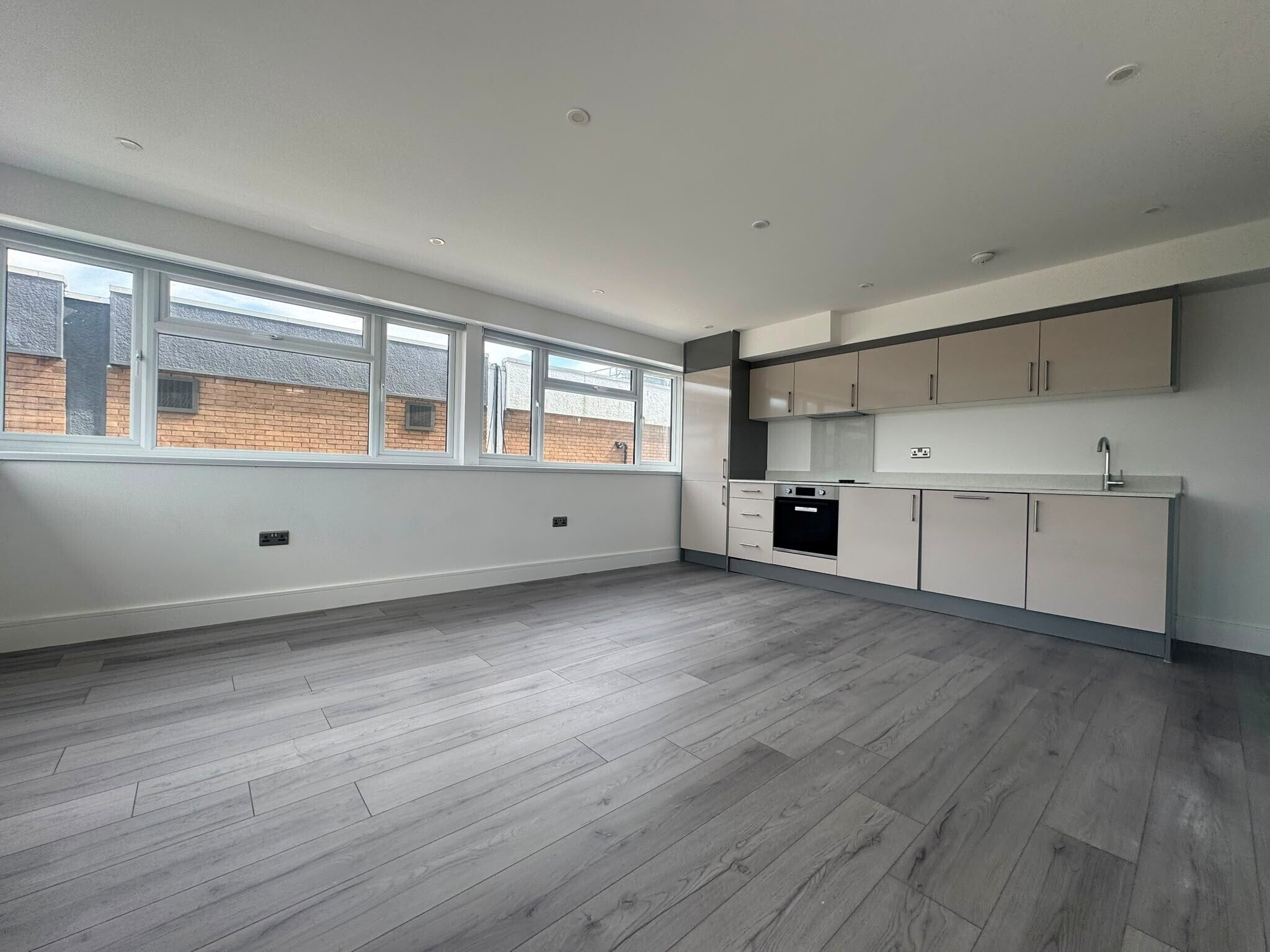 Flat London Road in Swanley