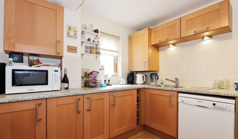 Flat Muchall Road in Wolverhampton