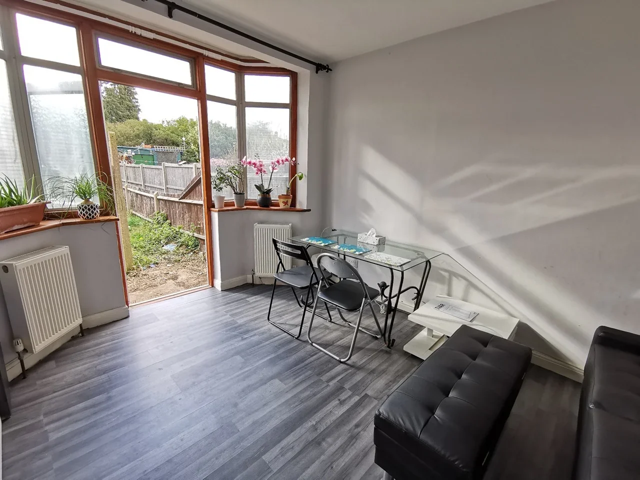 Room Stormount Drive in Greater London