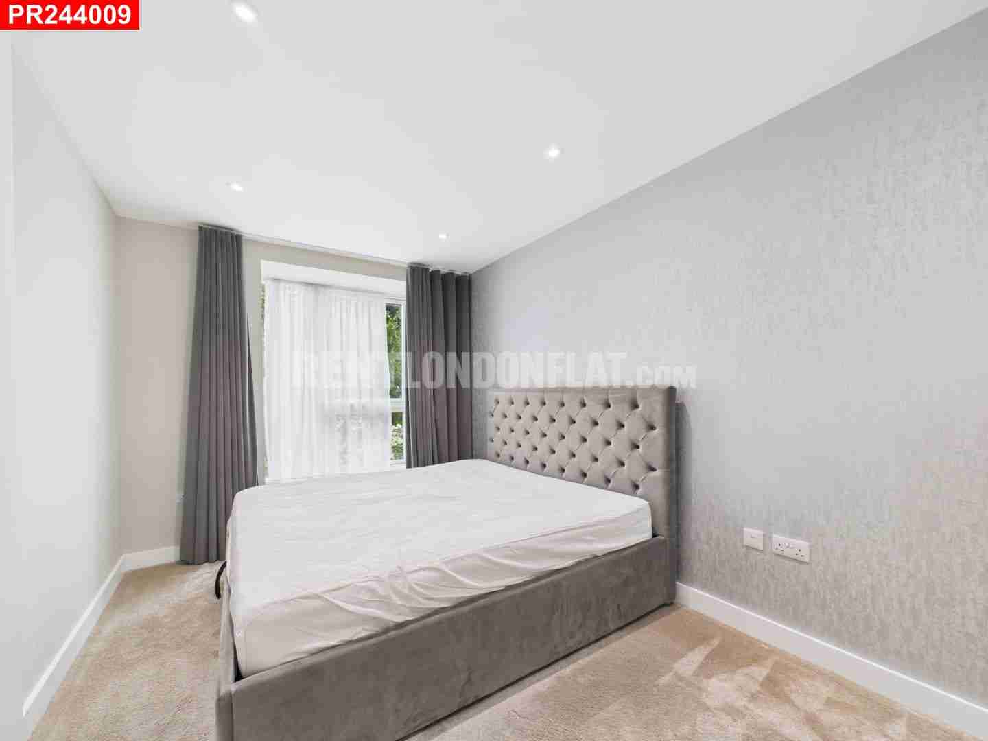 Flat Kilburn High Road in Greater London
