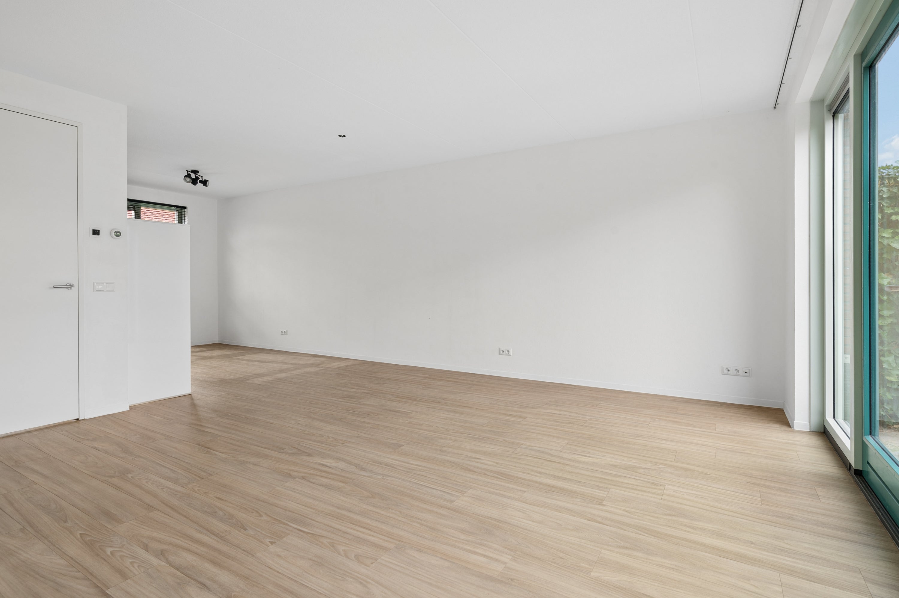 Tussenwoning te koop: Leeuw 7, Elst