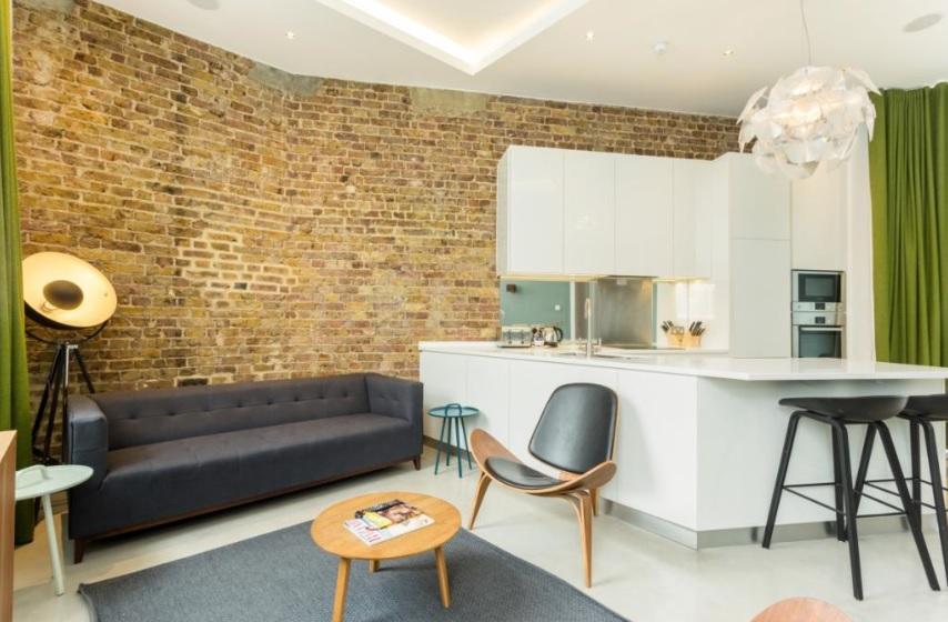 Flat Southwark Street in Greater London