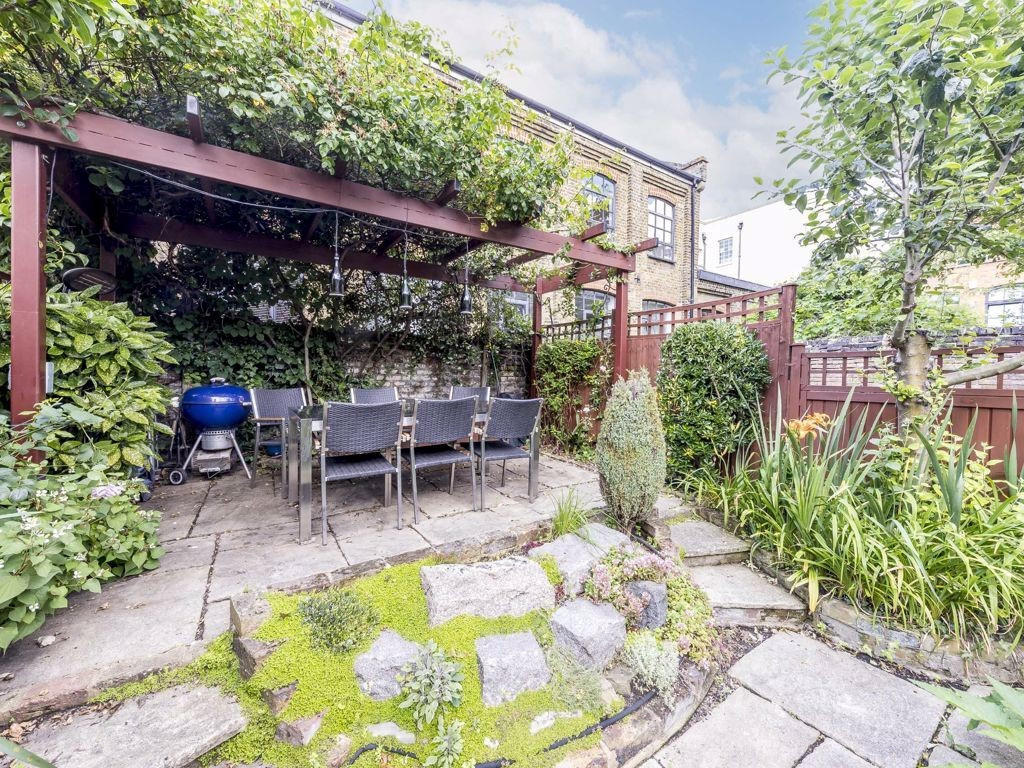 House Berestede Road in Greater London