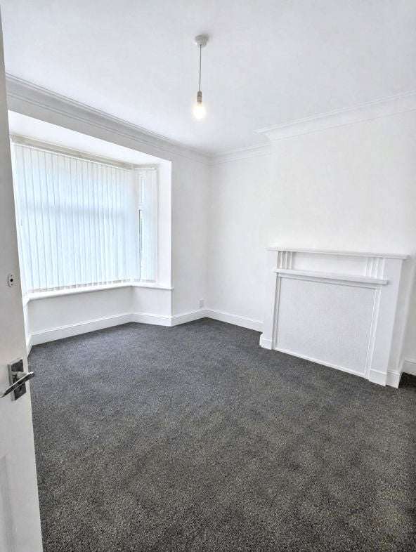 Flat Holly Avenue in North Tyneside