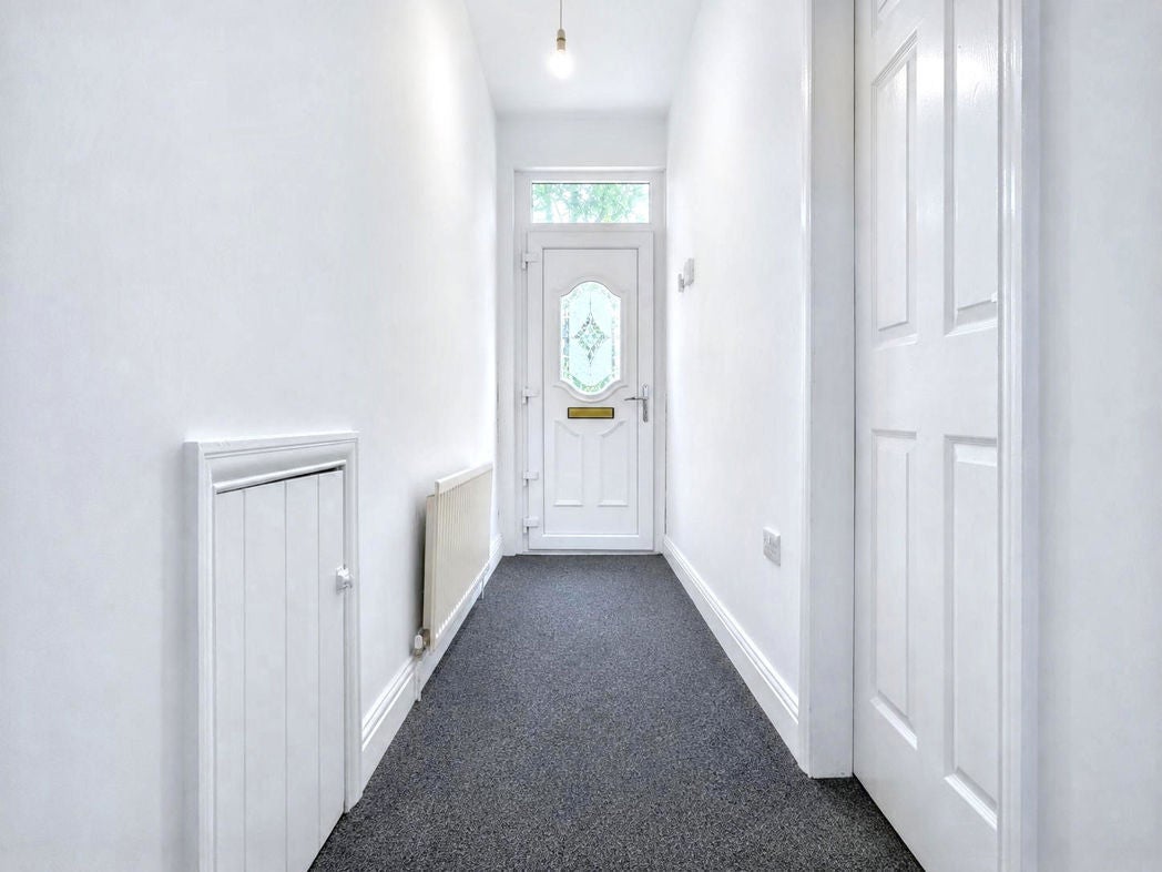 Flat Holly Avenue in North Tyneside