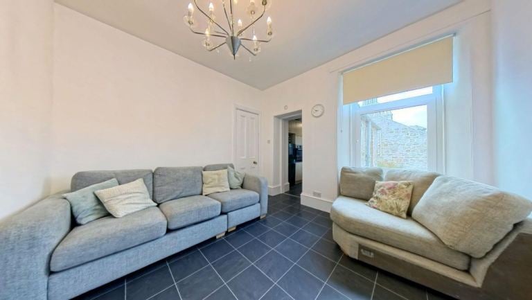 Flat Clifton Road in Aberdeen City