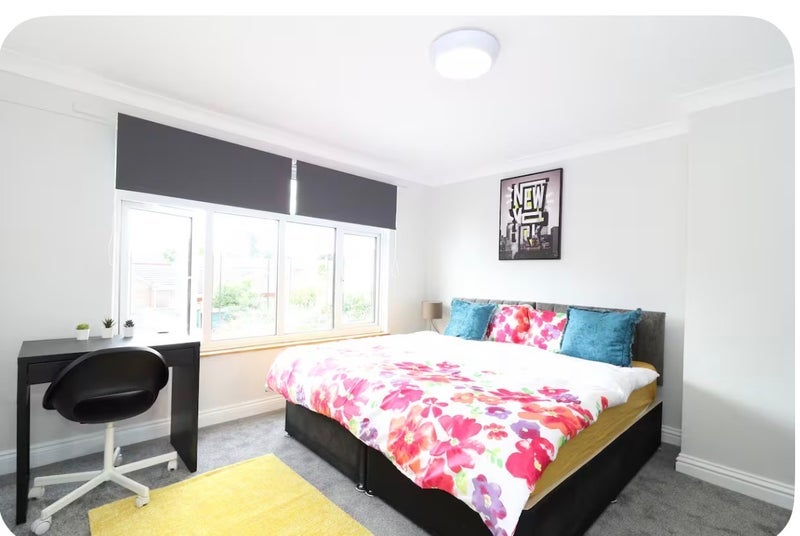 Room Long Riding in Basildon