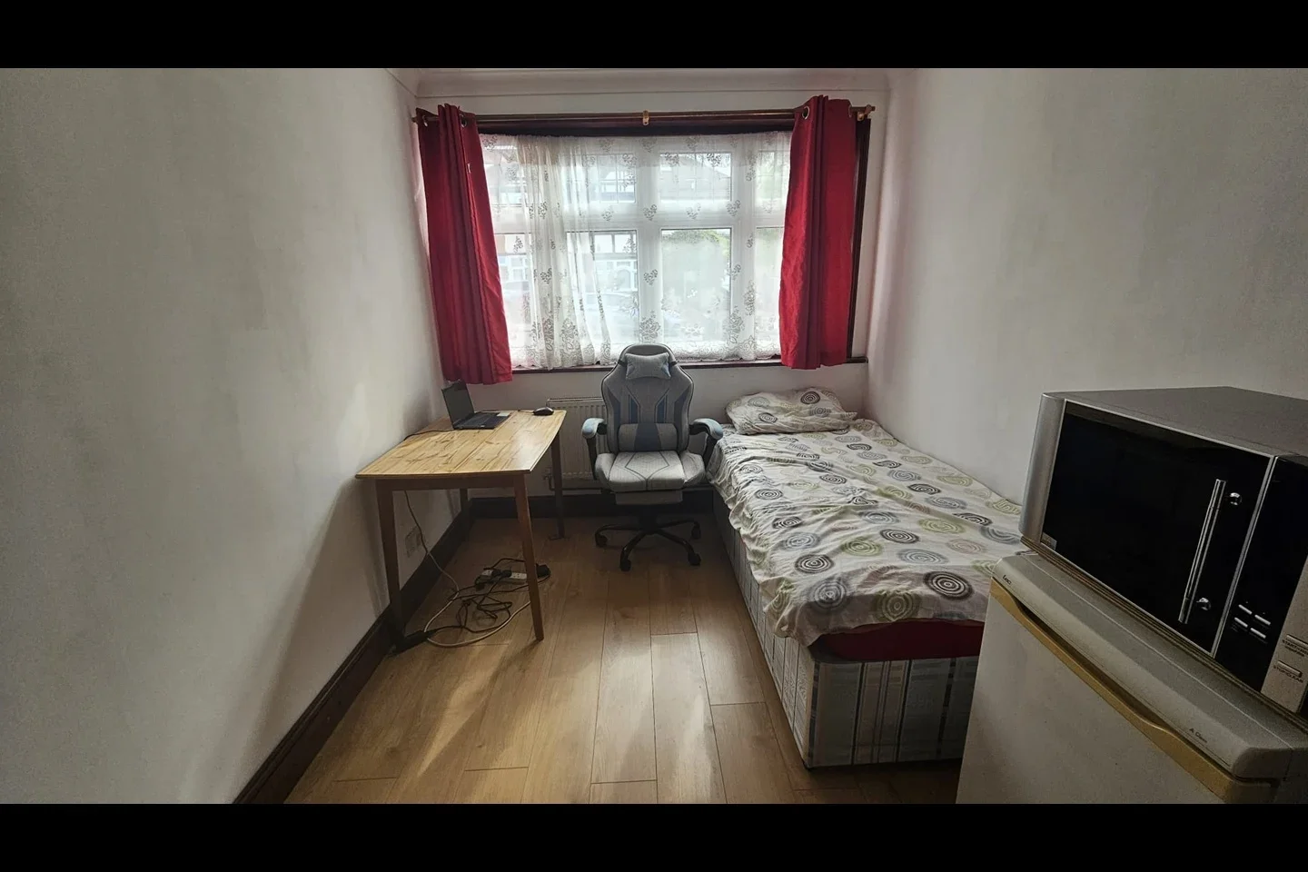 Room Draycott Close in Greater London