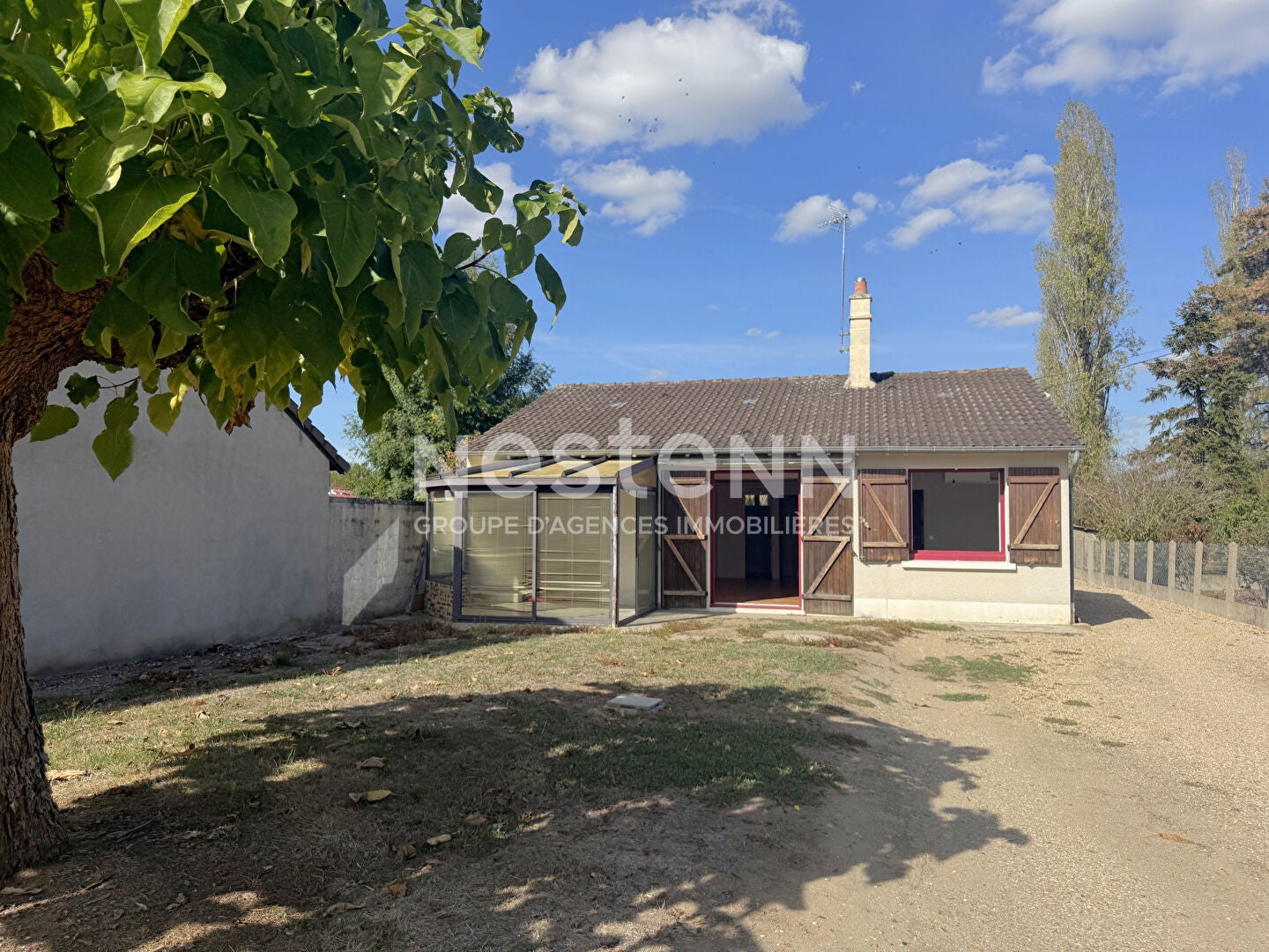 House Place Albert Boivin in Chabris