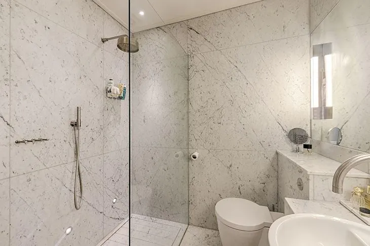 Flat Egerton Place in Greater London