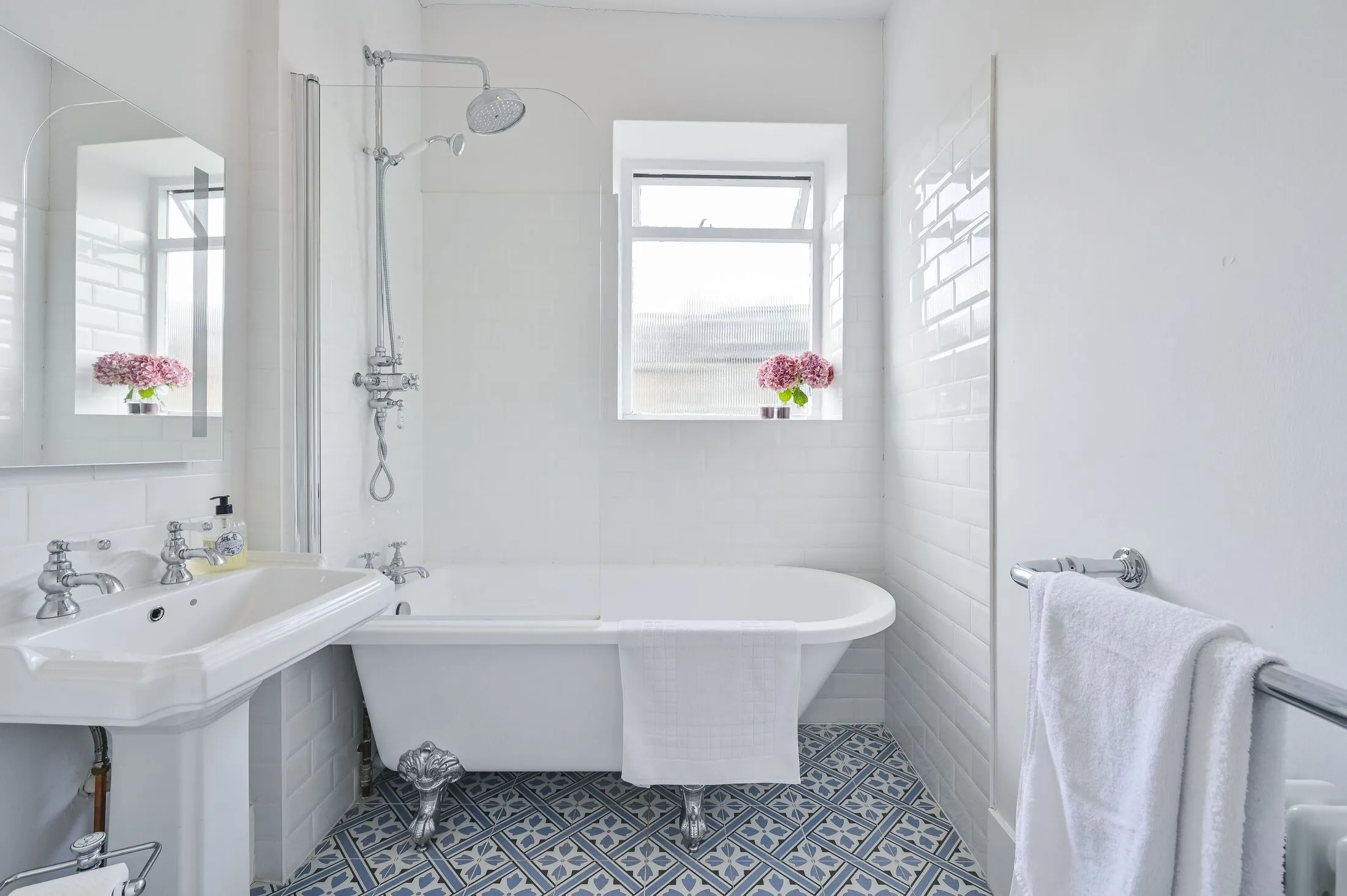 Flat Saltram Crescent in City of Westminster