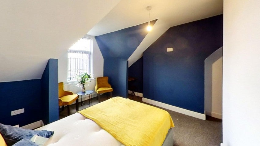 Room Curzon Road in Leicester