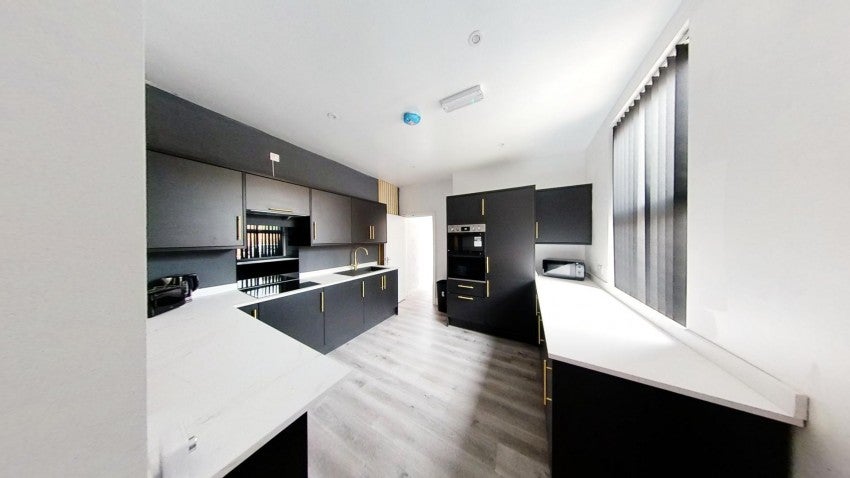 Room Curzon Road in Leicester