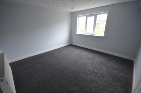 Flat Service Road 26 in Grimsby