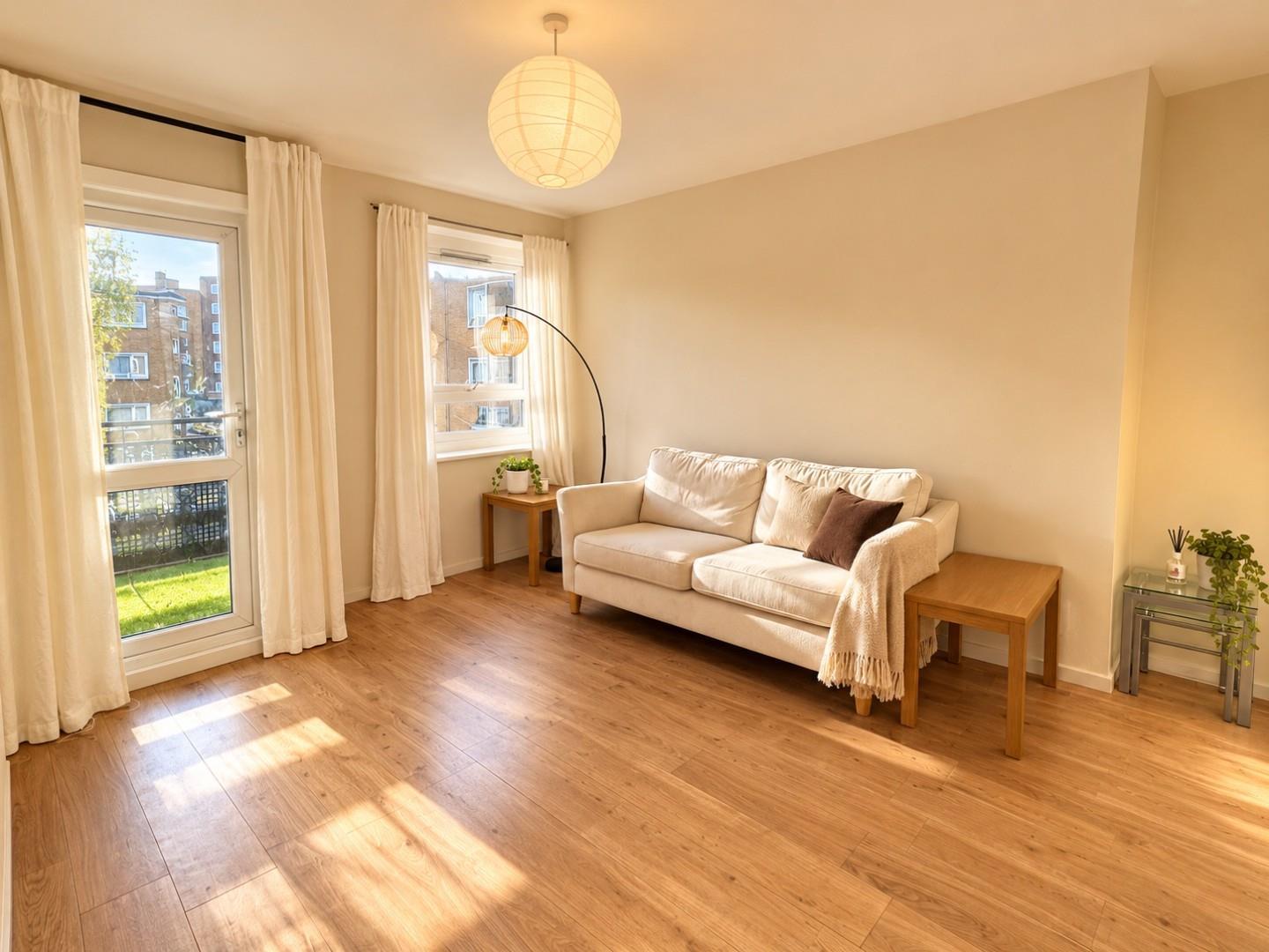 Flat Tulse Hill in Greater London