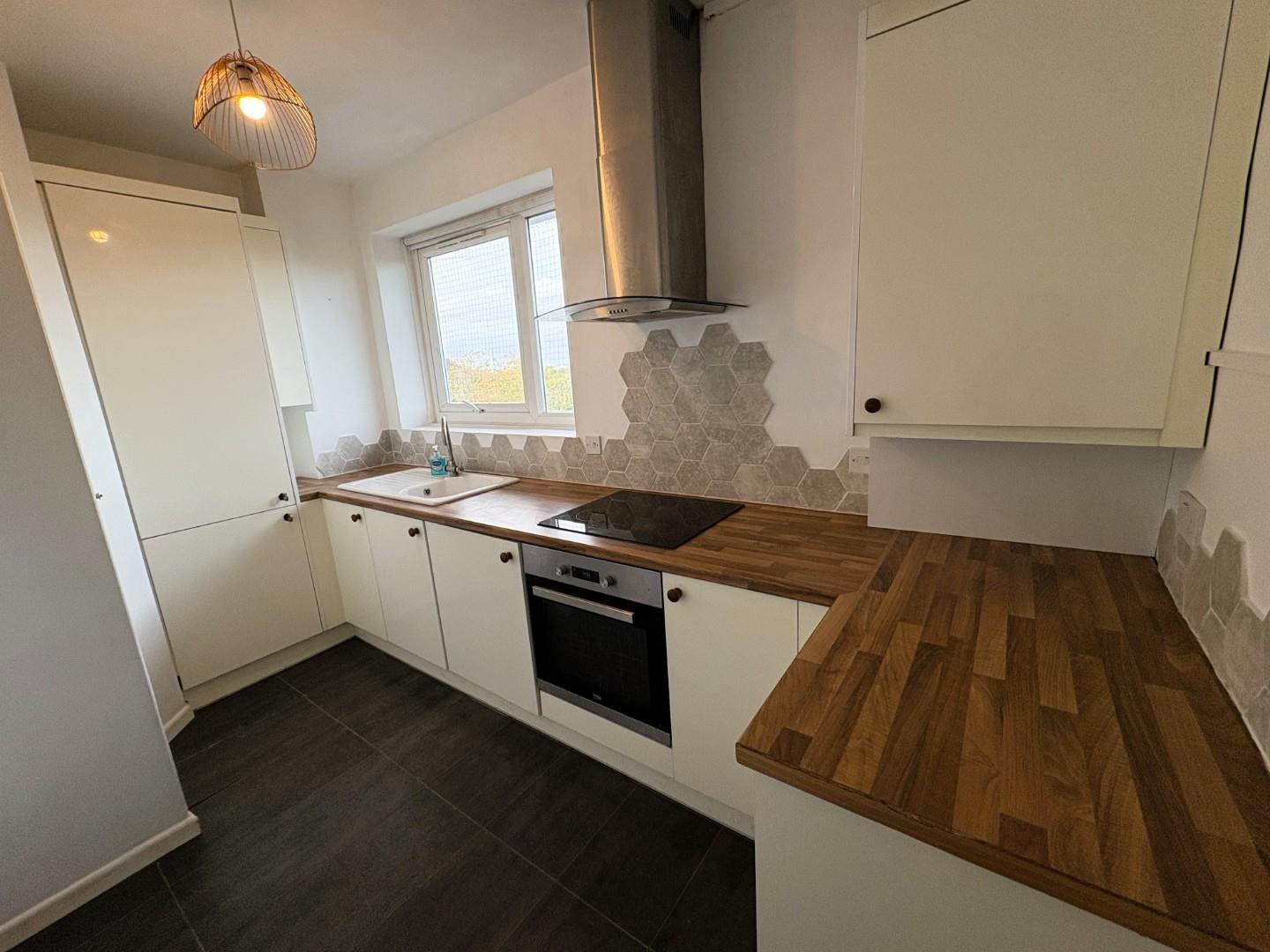 Flat Tulse Hill in Greater London