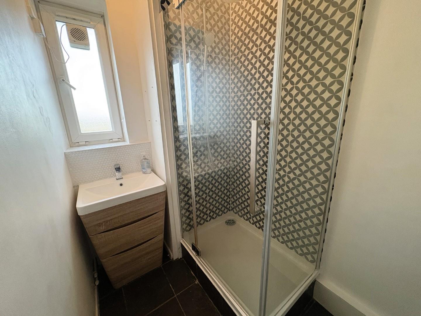 Flat Tulse Hill in Greater London