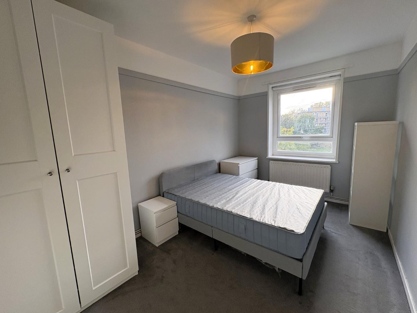 Flat Tulse Hill in Greater London