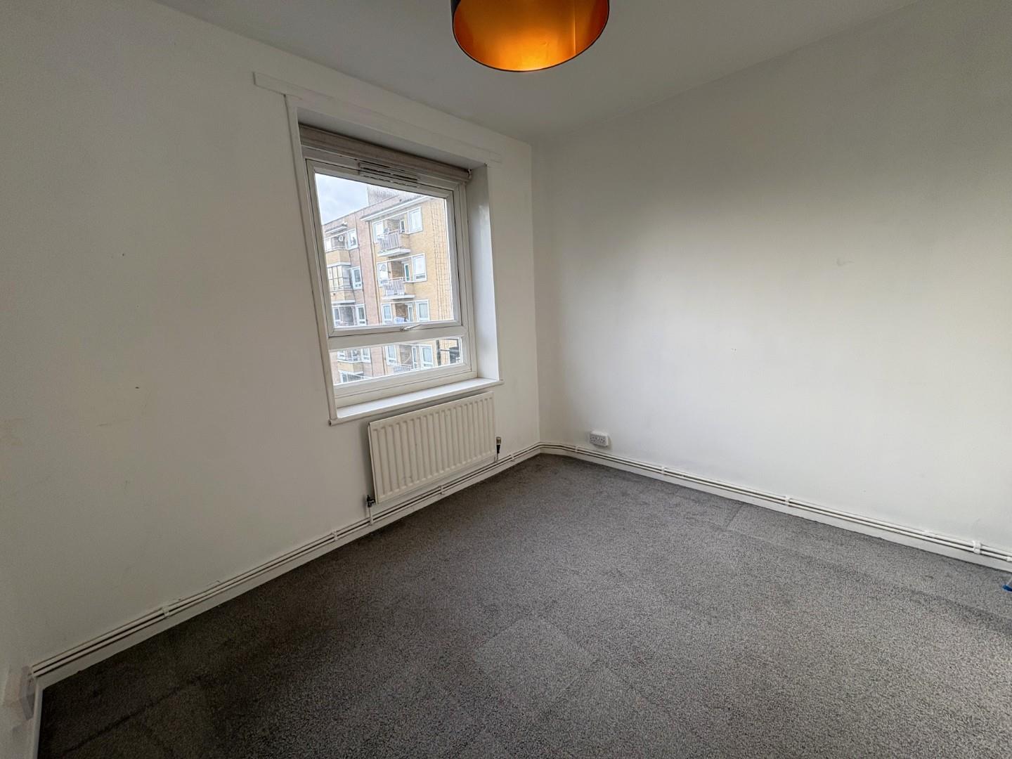 Flat Tulse Hill in Greater London