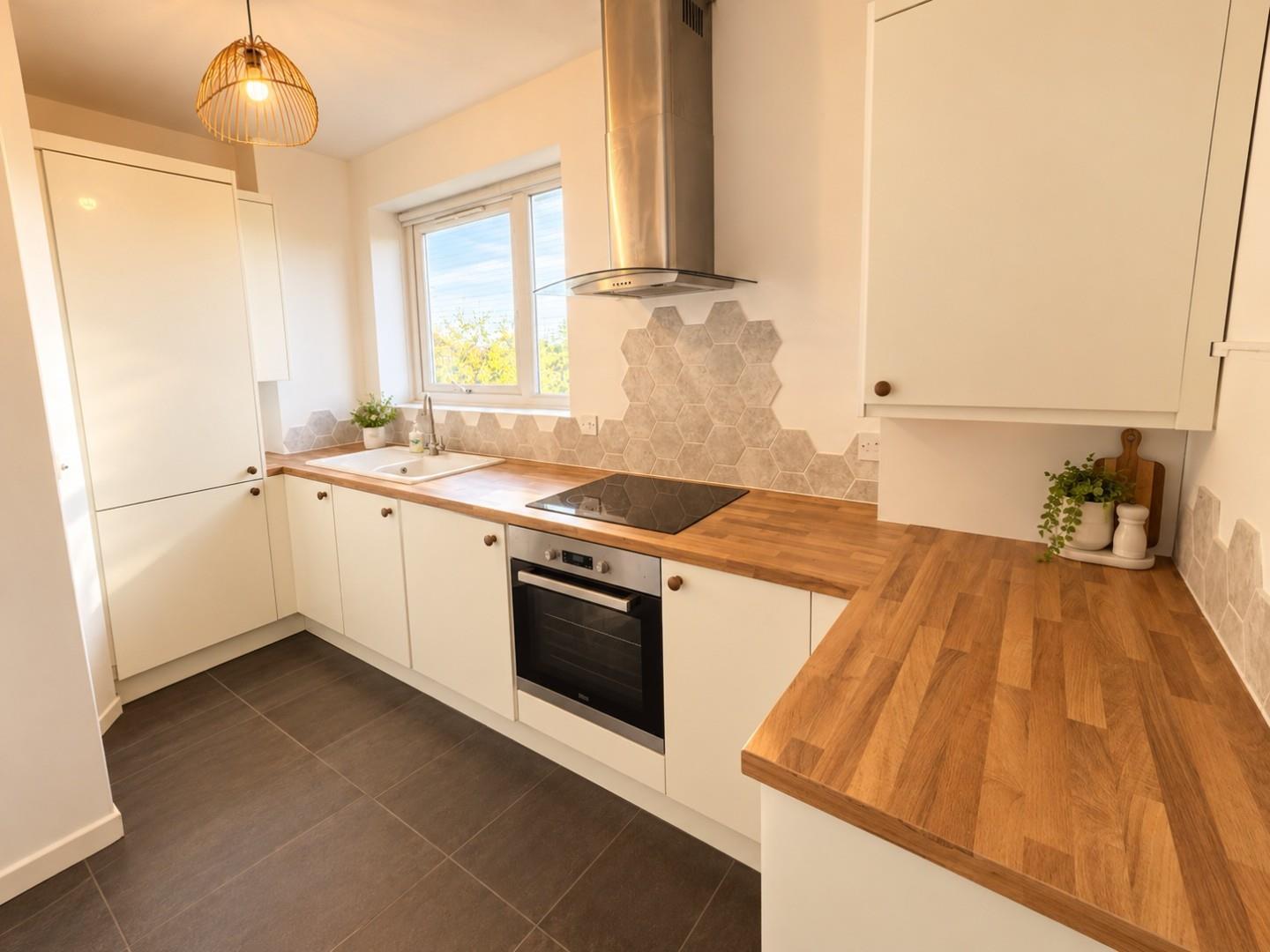 Flat Tulse Hill in Greater London