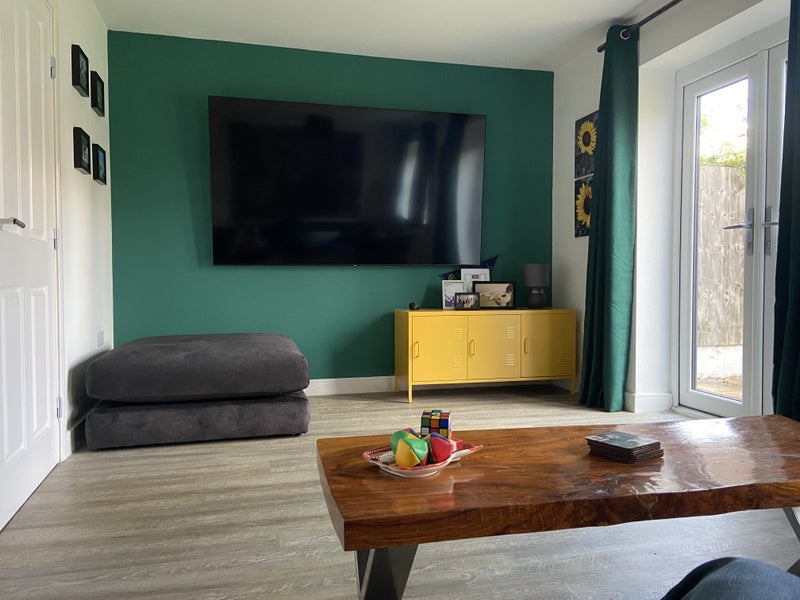 Room Garforth Avenue in Manchester