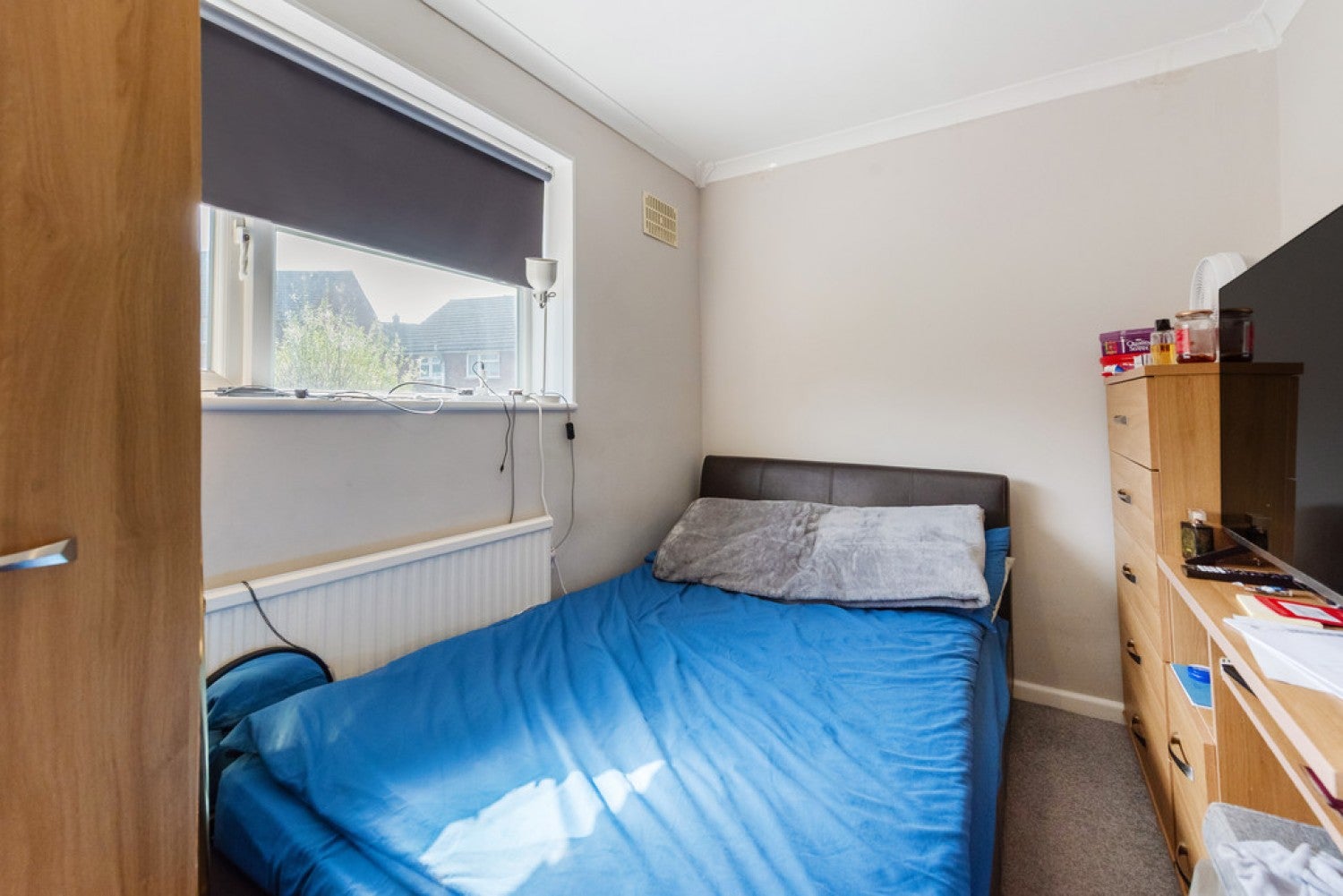 Room Longfield Road in Winchester