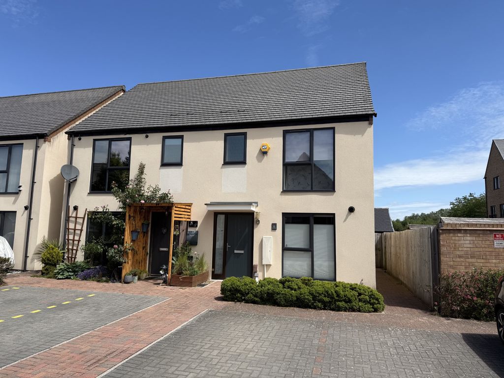 House Hendy Avenue in Telford