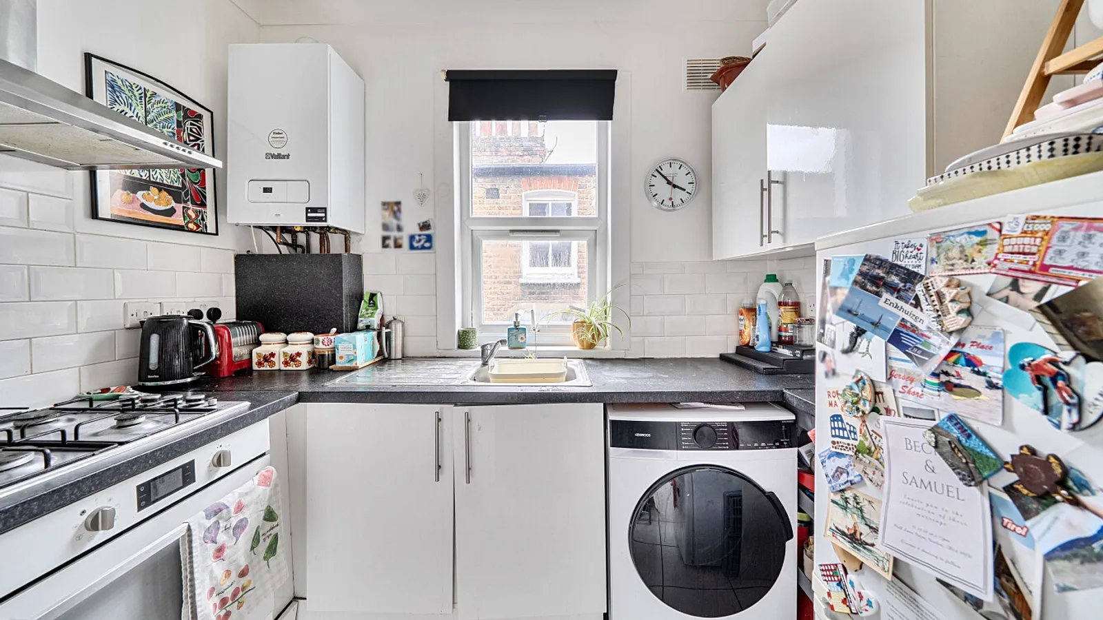 Flat Hewitt Road in Greater London