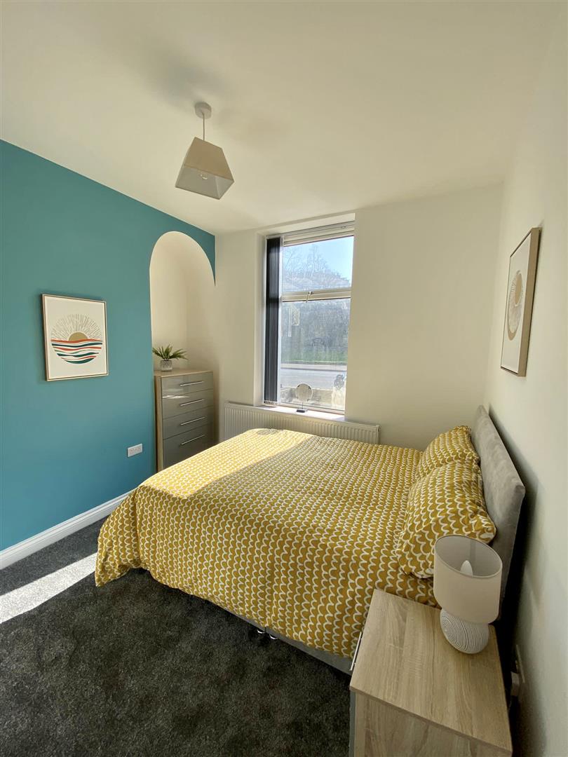 Room Burnley Road in Borough of Pendle