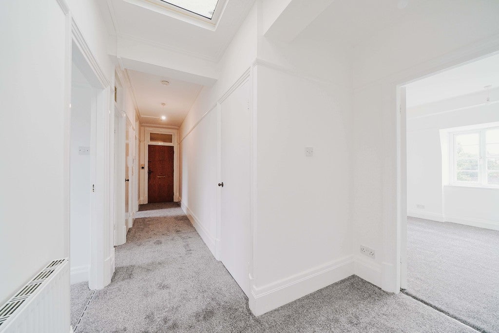 Flat Mapperley Gardens in Birmingham