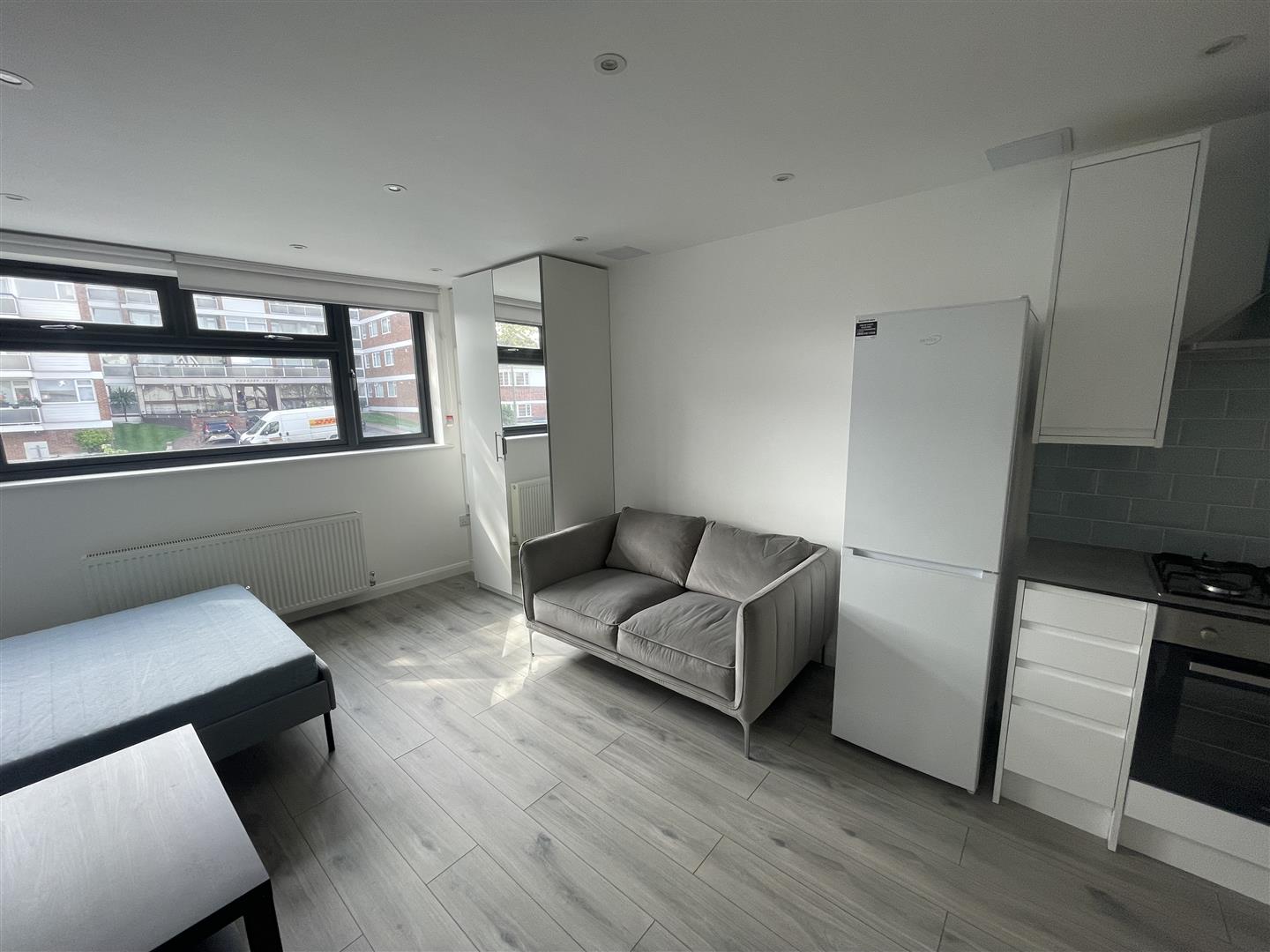 Flat Regent's Park Road in Greater London