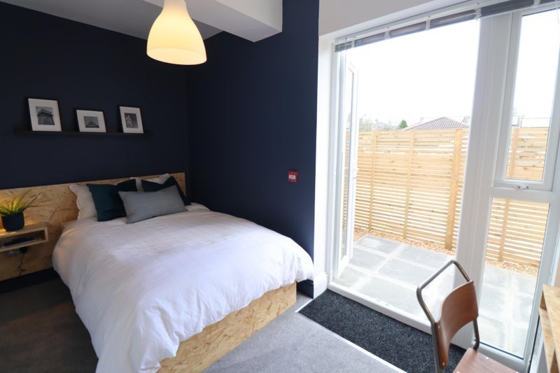 Room Uppleby Road in Poole
