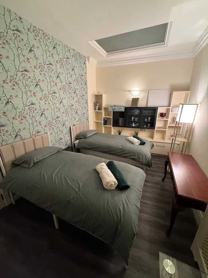 Flat Lancaster Gate in City of Westminster
