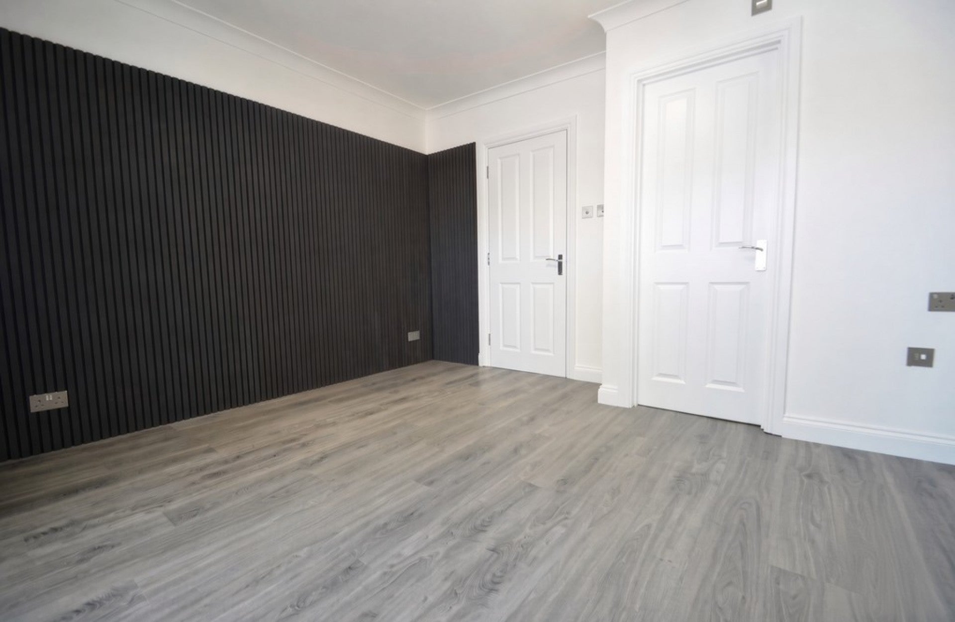 Flat Sidney Road in Borough of Spelthorne