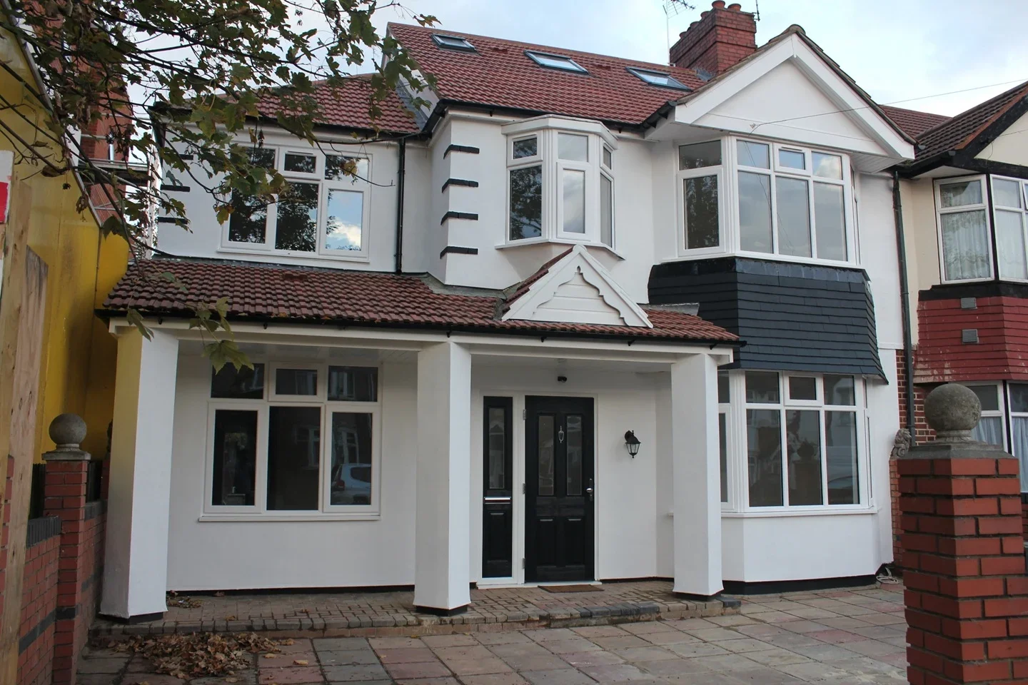 Room Dene Avenue in Greater London