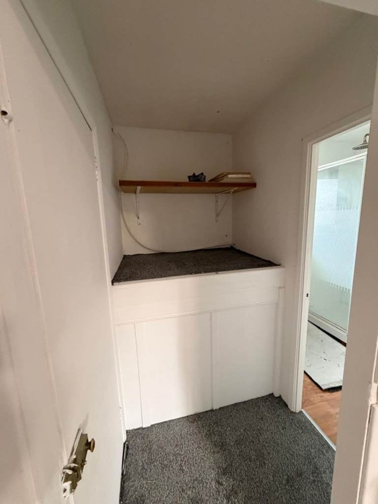 Flat Holyrood Crescent in St Albans