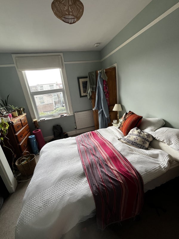 Room Dunford Road in Bristol