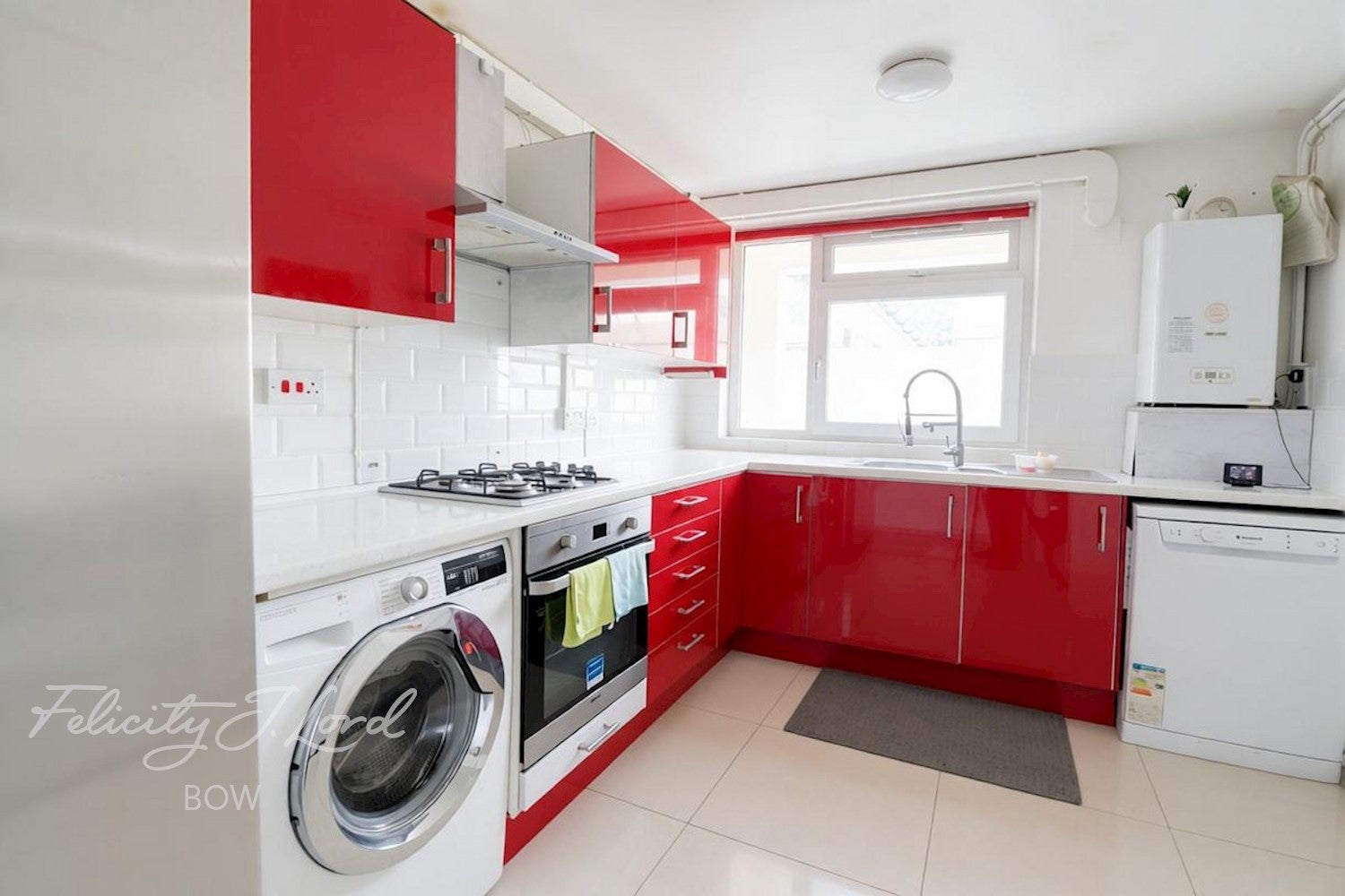 Flat Whitton Walk in Greater London