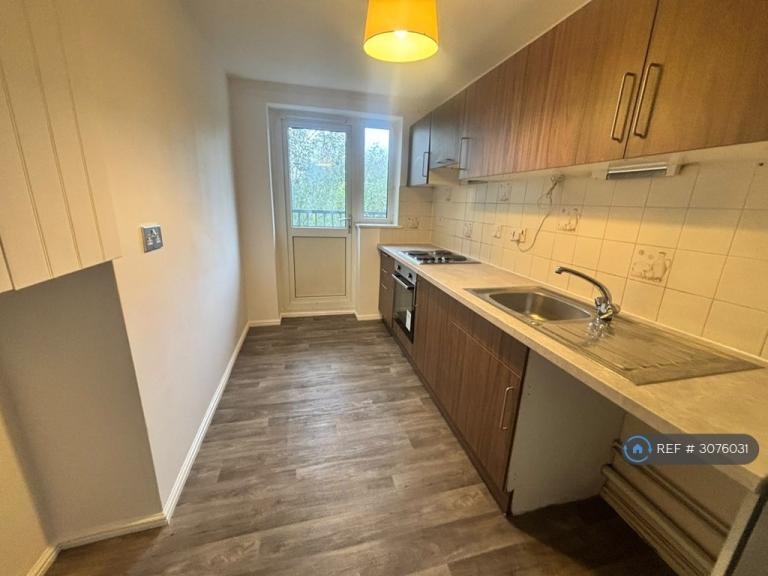 Flat Kersal Way in Salford