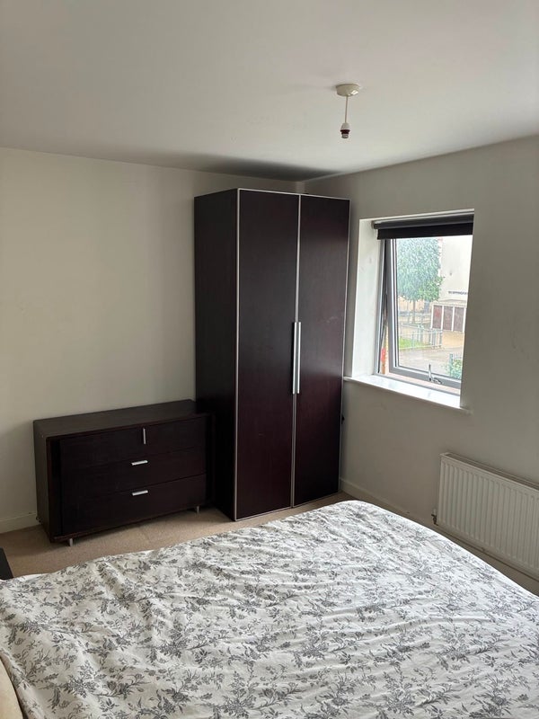 Room Merchant Street in Greater London
