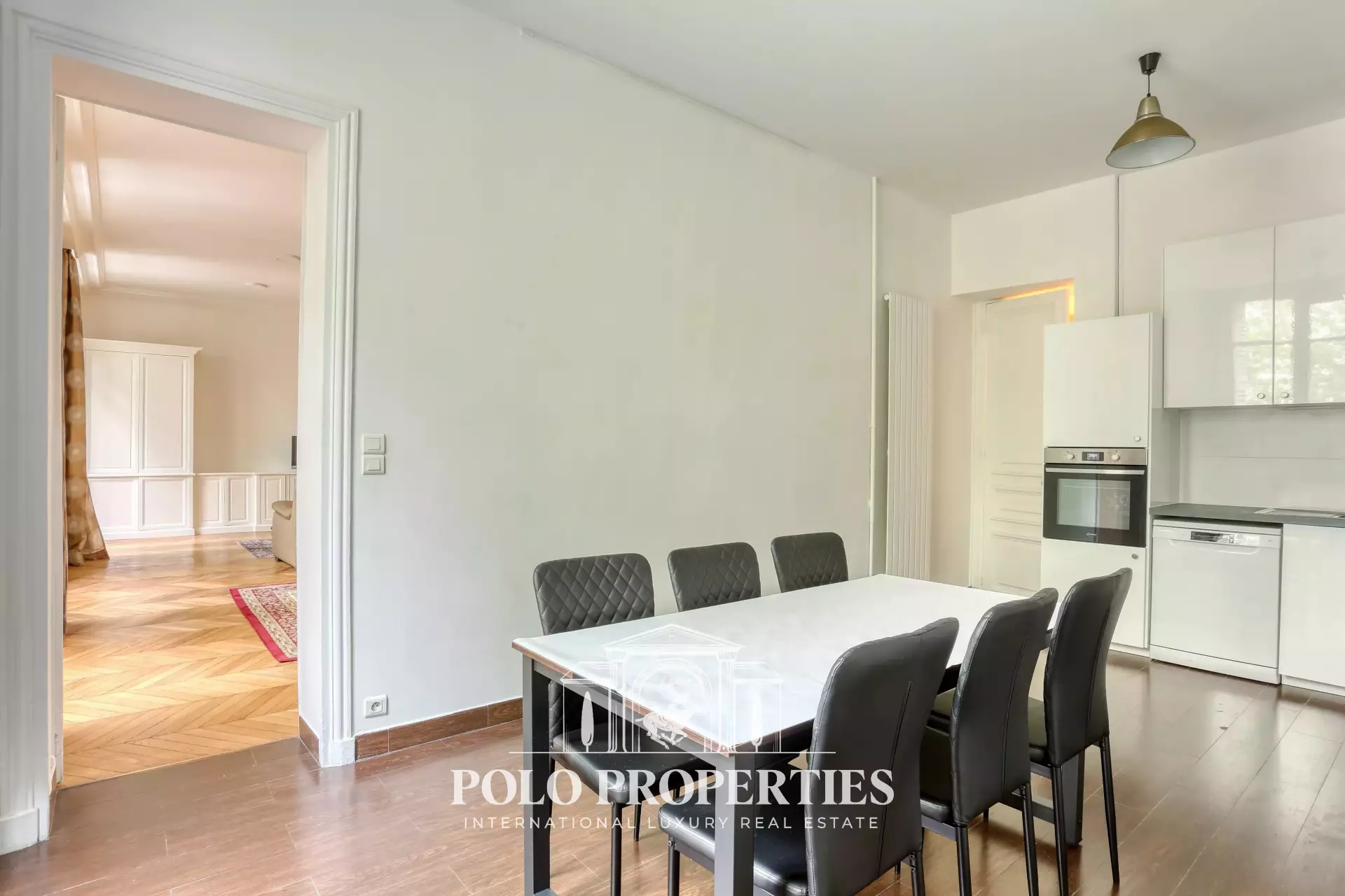 Appartement Avenue Marceau à Paris