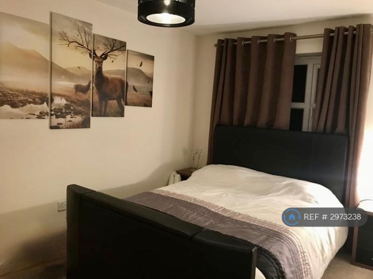 Room Falconwood Chase in Salford